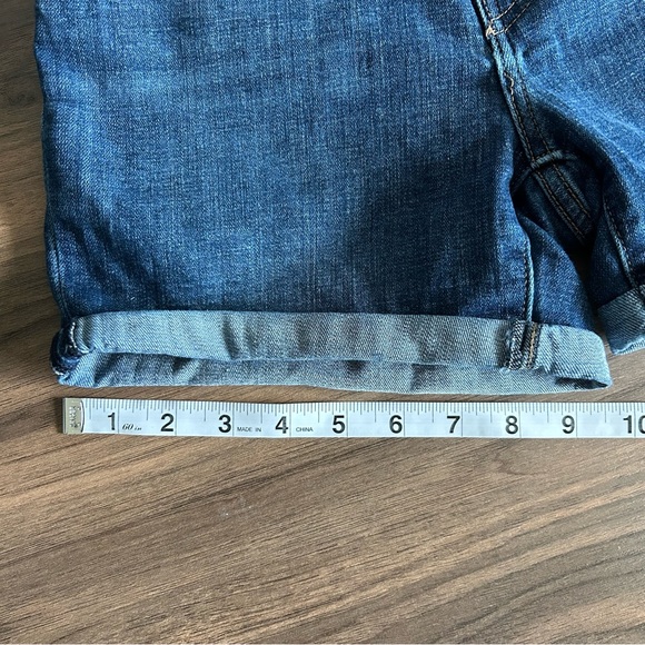 Levi’s Mid Length Size 25 Denim Shorts - Picture 7 of 12